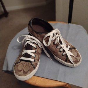 Coach Signature Logo Sneaker